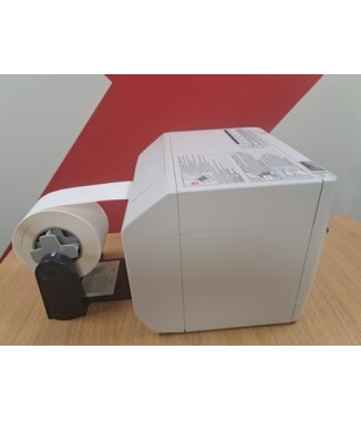 dérouleur externe derrière une imprimante EPSON C3500